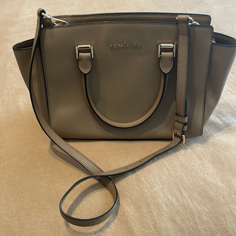 Michael Kors Selma CrossBody Small